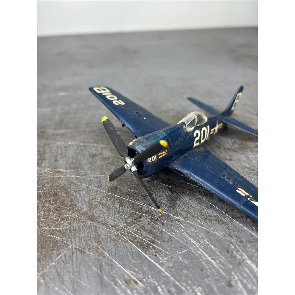1/72 Scale Built Plastic Grumman F8F-2 Bearcat Plane‎ Assembled Model